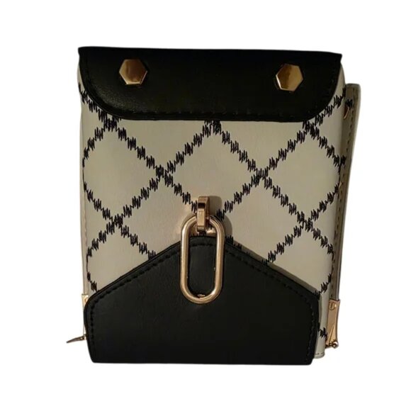 Elegant Black and White Bag Geometric Pattern, Guitar Strap, Chain Strap & Charm - Picture 2 of 2